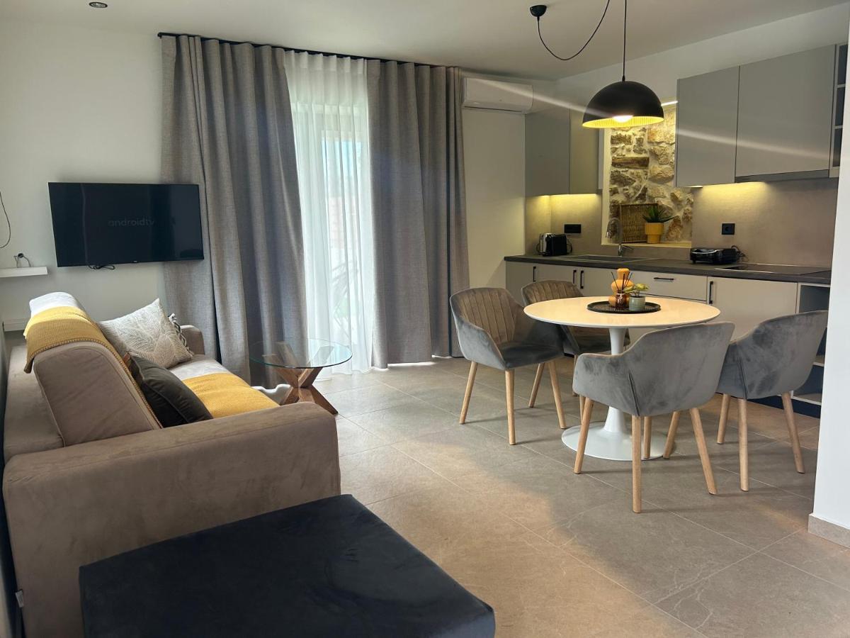 נאפפליו Piedra Luxury Apartments מראה חיצוני תמונה