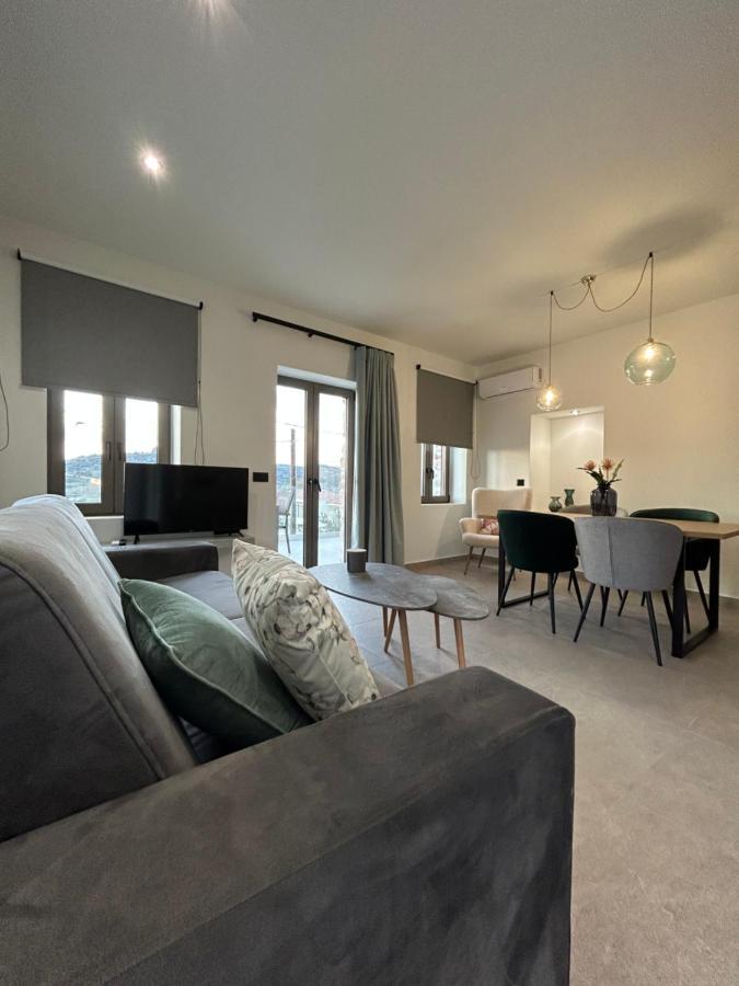 נאפפליו Piedra Luxury Apartments מראה חיצוני תמונה