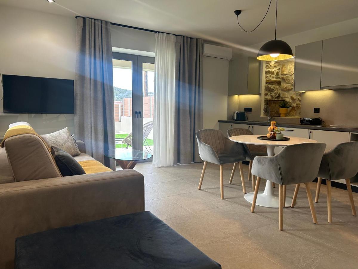 נאפפליו Piedra Luxury Apartments מראה חיצוני תמונה